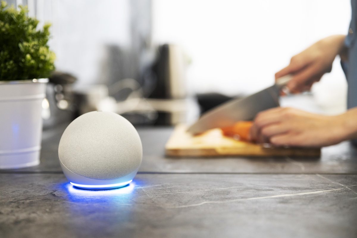Smart Plugs & Bulbs: Simple Upgrades for a Smarter Home