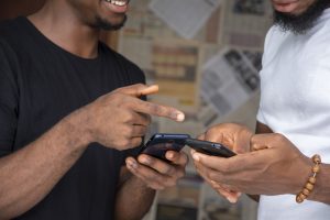 iPhone vs Android: Which Should You Buy This Year?