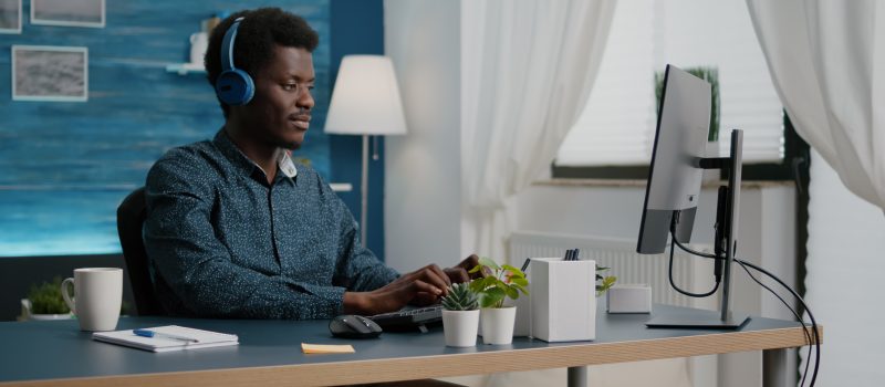 Remote Work Like a Pro: Tech Essentials for Your Home Office